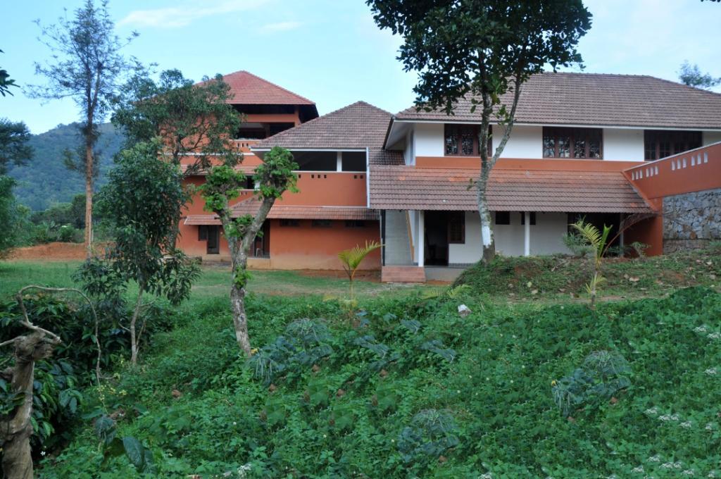 3 Hills County Kalpatta Ngoại thất bức ảnh